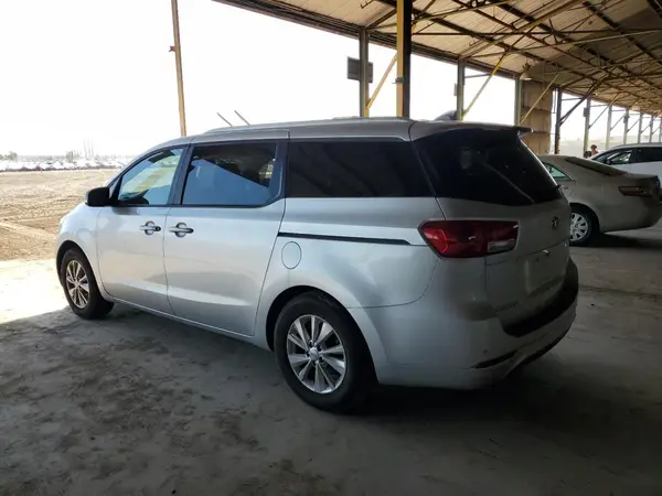 KNDMB5C13G6150317 2016 KIA SEDONA - Image 2