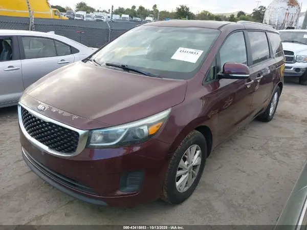 KNDMB5C13G6172172 2016 KIA SEDONA - Image 2