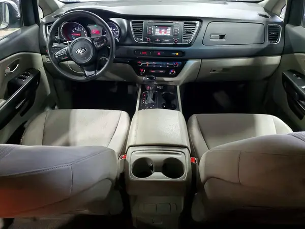 KNDMB5C13G6177887 2016 KIA SEDONA - Image 8