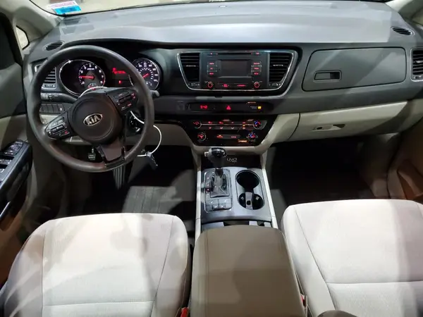 KNDMB5C13G6179199 2016 KIA SEDONA - Image 8