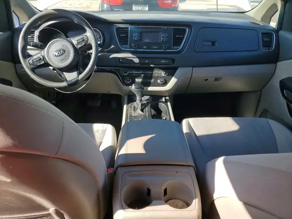 KNDMB5C13G6189795 2016 KIA SEDONA - Image 8