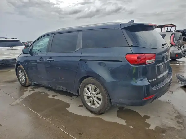 KNDMB5C13G6196763 2016 KIA SEDONA - Image 2