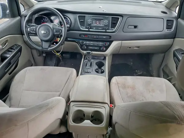 KNDMB5C13G6196763 2016 KIA SEDONA - Image 8