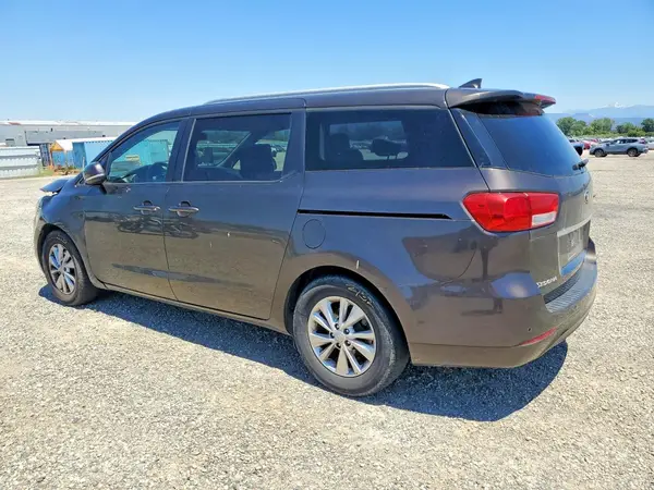 KNDMB5C13G6197833 2016 KIA SEDONA - Image 2