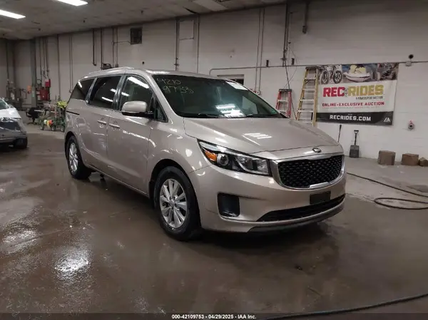 KNDMB5C13G6199954 2016 KIA SEDONA - Image 1