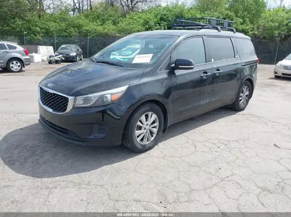 KNDMB5C13G6209401 2016 KIA SEDONA - Image 2