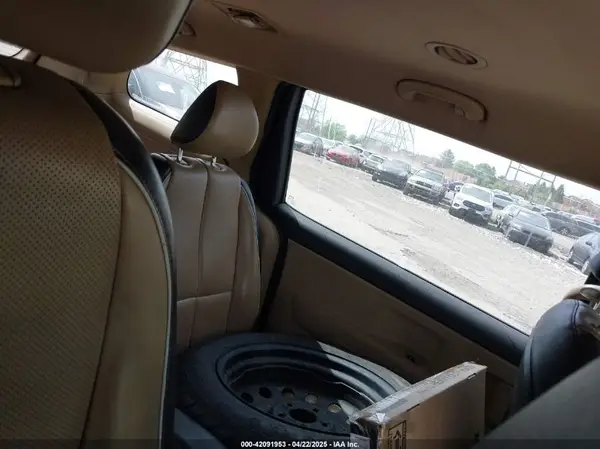 KNDMB5C13G6209401 2016 KIA SEDONA - Image 8