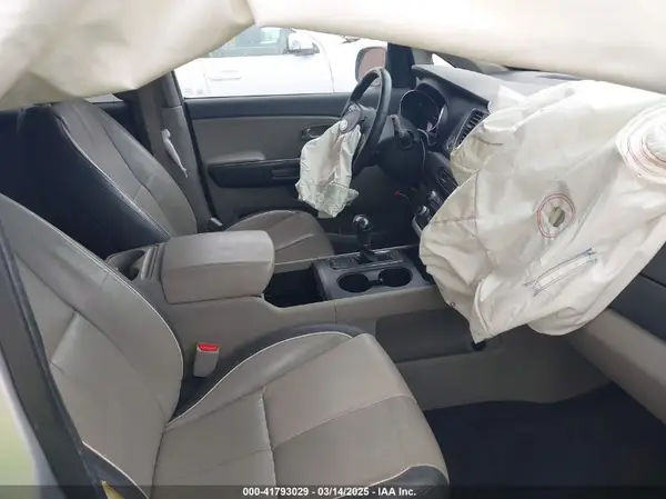 KNDMB5C13G6212492 2016 KIA SEDONA - Image 1