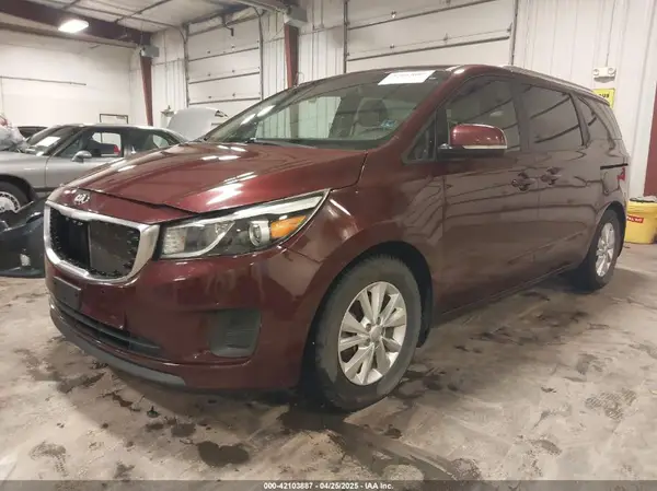 KNDMB5C13G6214114 2016 KIA SEDONA - Image 2