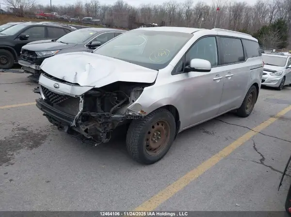 KNDMB5C13G6231043 2016 KIA SEDONA - Image 2