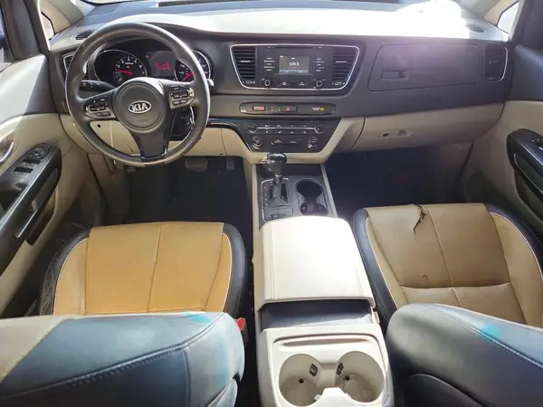 KNDMB5C13H6224109 2017 KIA SEDONA - Image 8