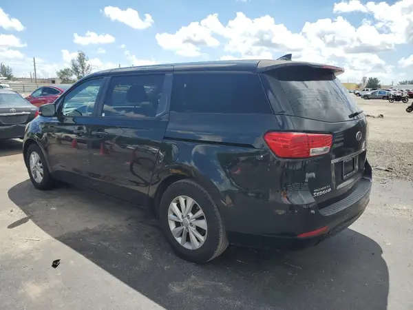 KNDMB5C13H6225910 2017 KIA SEDONA - Image 2