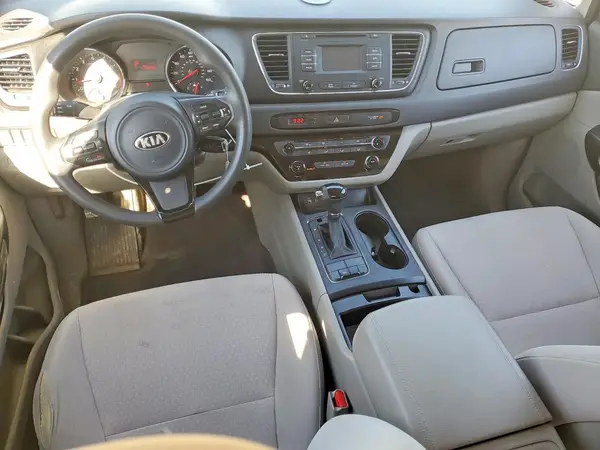 KNDMB5C13H6227138 2017 KIA SEDONA - Image 8
