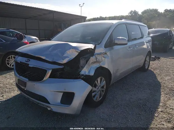 KNDMB5C13H6235904 2017 KIA SEDONA - Image 2