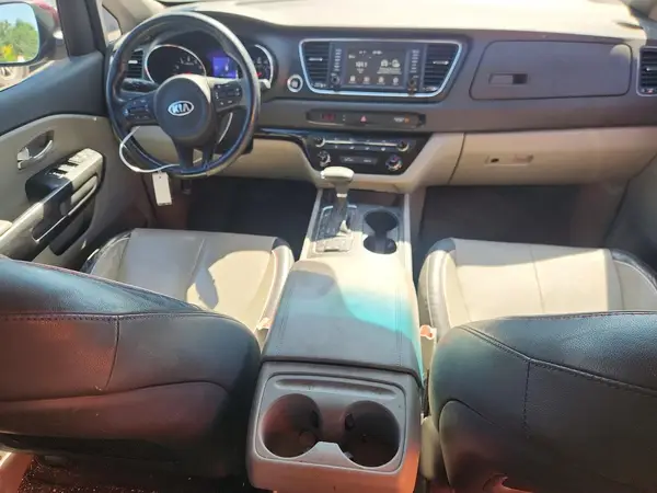 KNDMB5C13H6251309 2017 KIA SEDONA - Image 8