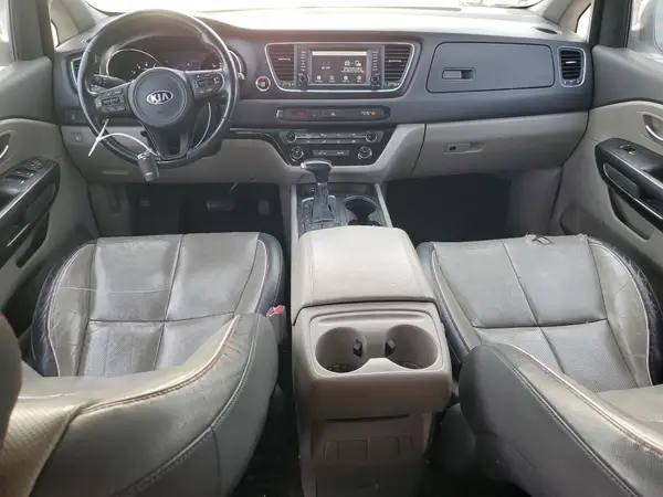 KNDMB5C13H6254579 2017 KIA SEDONA - Image 8