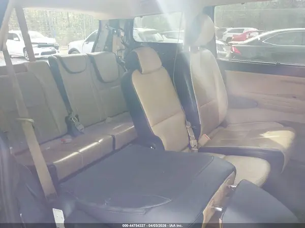 KNDMB5C13H6266649 2017 KIA SEDONA - Image 8