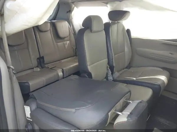 KNDMB5C13H6267204 2017 KIA SEDONA - Image 8