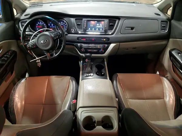 KNDMB5C13H6268742 2017 KIA SEDONA - Image 8