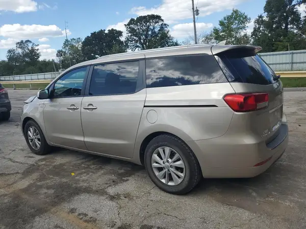 KNDMB5C13H6279174 2017 KIA SEDONA - Image 2