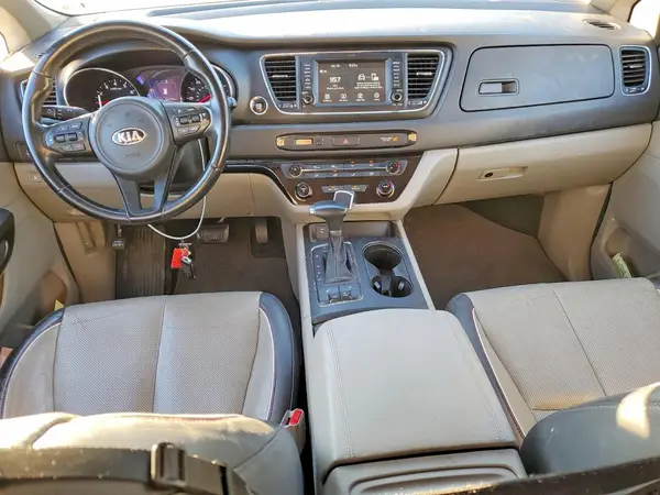 KNDMB5C13H6282205 2017 KIA SEDONA - Image 8