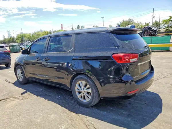 KNDMB5C13H6300069 2017 KIA SEDONA - Image 2
