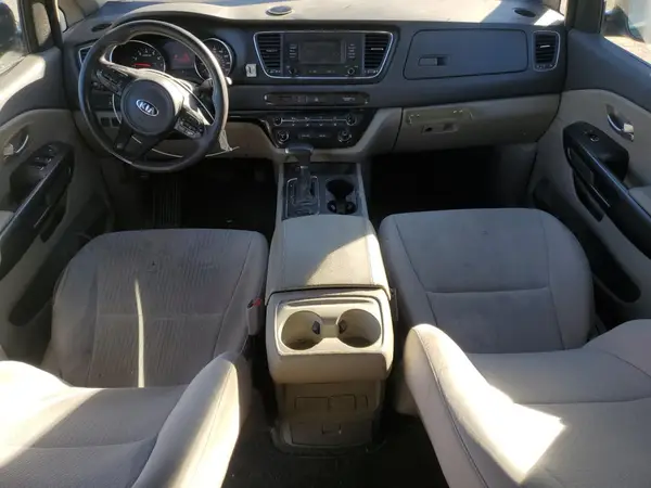 KNDMB5C13H6306888 2017 KIA SEDONA - Image 8