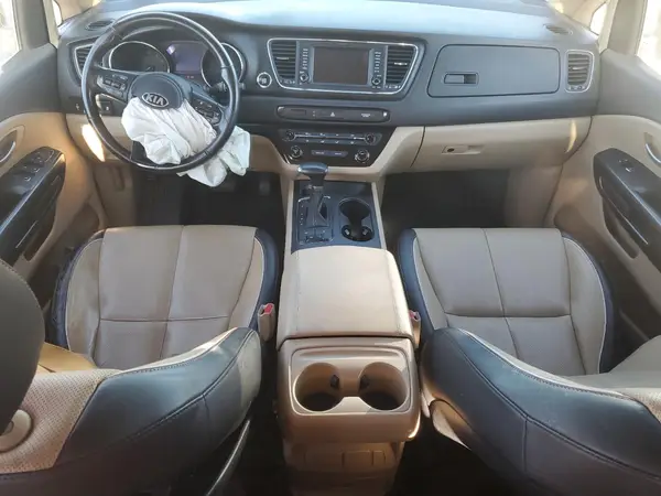 KNDMB5C13H6308060 2017 KIA SEDONA - Image 8