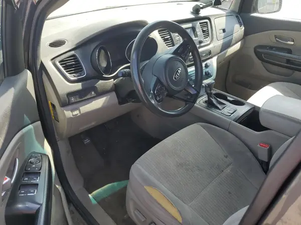 KNDMB5C13H6308902 2017 KIA SEDONA - Image 8