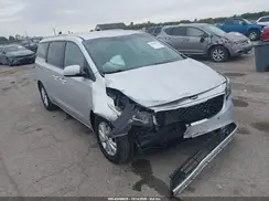 KNDMB5C13H6309077 2017 KIA SEDONA