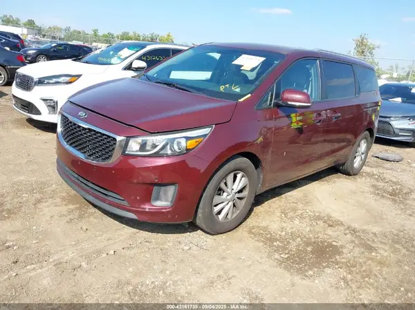 KNDMB5C13H6309743 2017 KIA SEDONA - Image 2