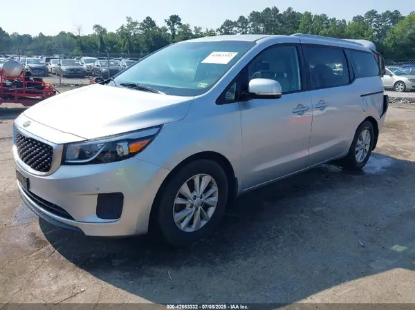 KNDMB5C13H6312934 2017 KIA SEDONA - Image 2