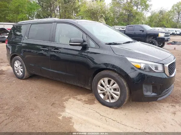 KNDMB5C13H6313176 2017 KIA SEDONA - Image 1