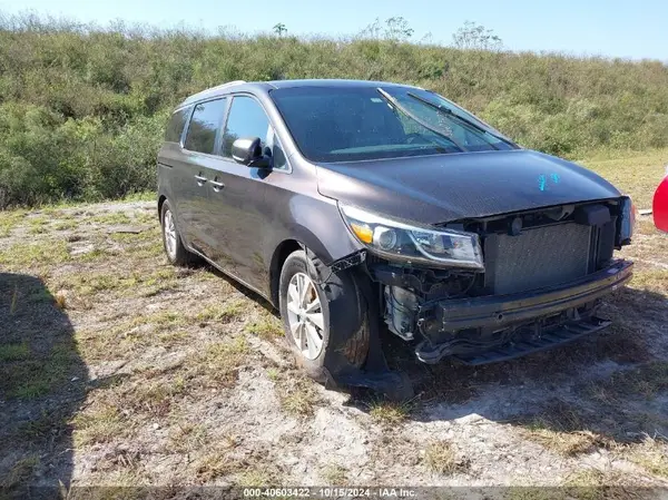 KNDMB5C13H6314585 2017 KIA SEDONA - Image 1