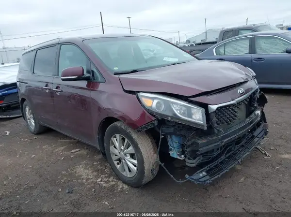 KNDMB5C13H6328499 2017 KIA SEDONA - Image 1