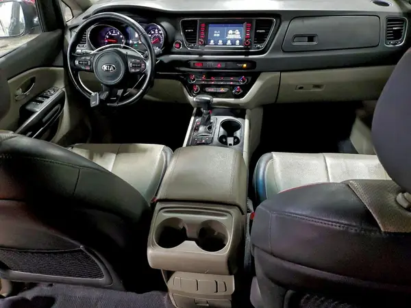 KNDMB5C13H6328504 2017 KIA SEDONA - Image 8