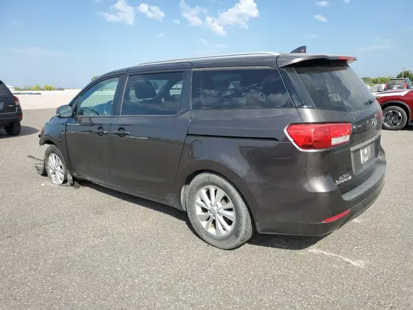 KNDMB5C13H6329328 2017 KIA SEDONA - Image 2
