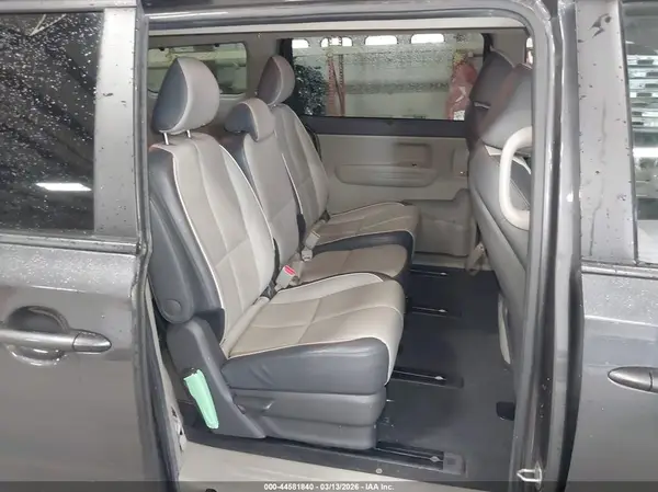 KNDMB5C13H6329796 2017 KIA SEDONA - Image 8