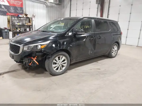 KNDMB5C13H6337896 2017 KIA SEDONA - Image 2
