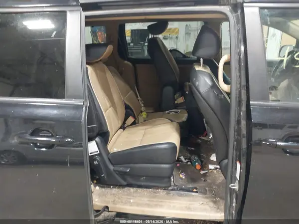 KNDMB5C13H6337896 2017 KIA SEDONA - Image 8