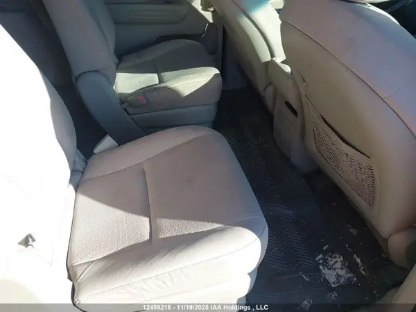 KNDMB5C13J6354400 2018 KIA SEDONA - Image 8
