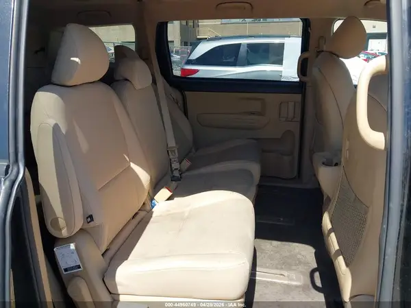 KNDMB5C13J6356387 2018 KIA SEDONA - Image 8