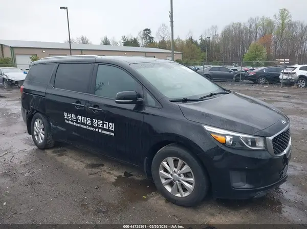 KNDMB5C13J6359080 2018 KIA SEDONA - Image 1