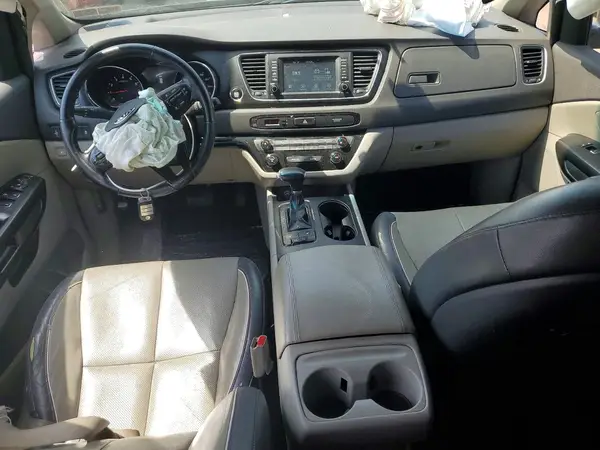 KNDMB5C13J6360536 2018 KIA SEDONA - Image 8