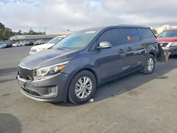 KNDMB5C13J6373285 2018 KIA SEDONA - Image 1
