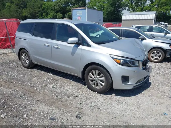 KNDMB5C13J6373478 2018 KIA SEDONA - Image 1