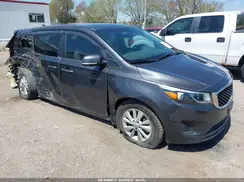 KNDMB5C13J6389132 2018 KIA SEDONA