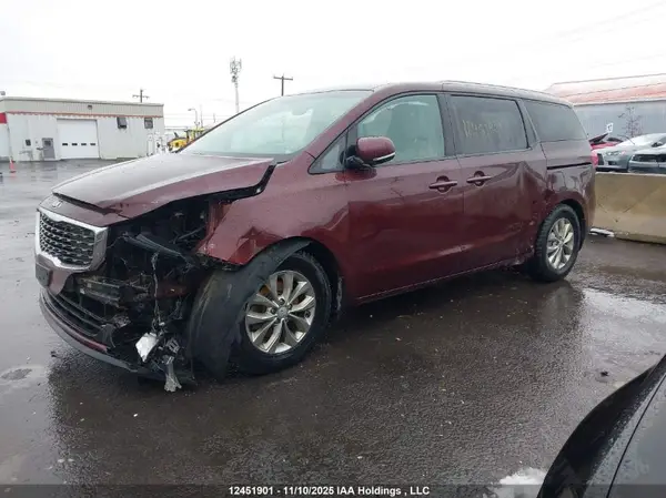 KNDMB5C13K6456829 2019 KIA SEDONA - Image 2