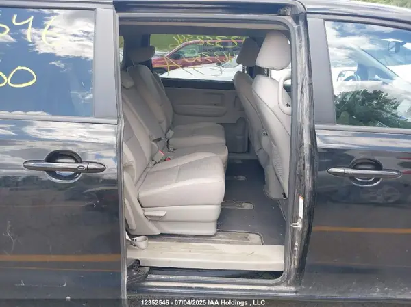 KNDMB5C13K6463330 2019 KIA SEDONA - Image 8