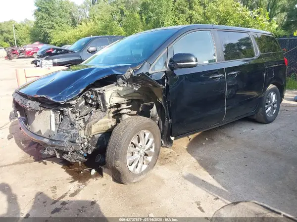KNDMB5C13K6526040 2019 KIA SEDONA - Image 2